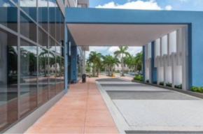 Elegant 2BR Getaway Stay-Doral